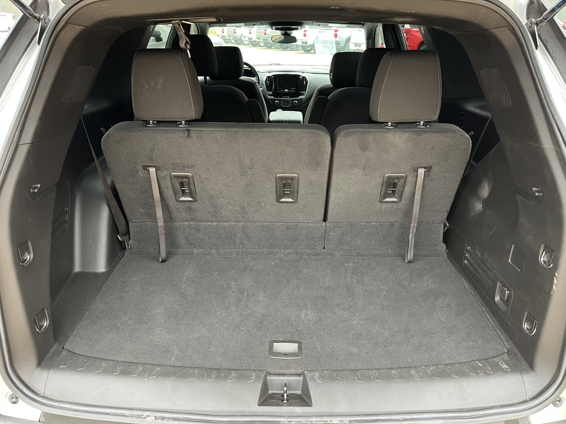 2022 Chevrolet Traverse LT Cloth