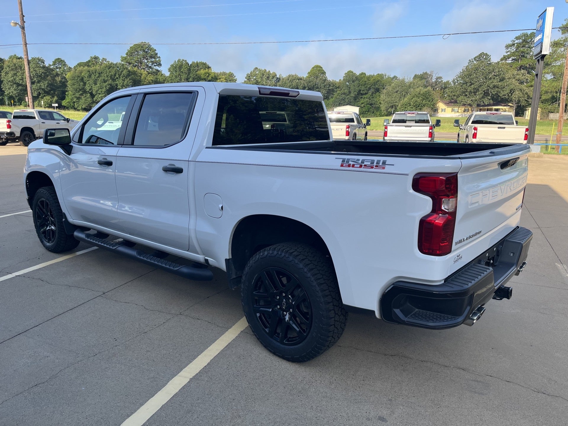 2024 Chevrolet Silverado 1500 Custom Trail Boss